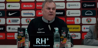 Trener Puszczy Niepołomice OSTRO KRYTYKUJE ZAROBKI piłkarzy w Polsce [VIDEO]